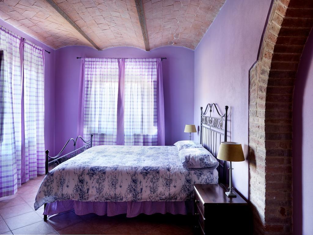 Agriturismo Piettorri Casole dʼElsa Cameră foto